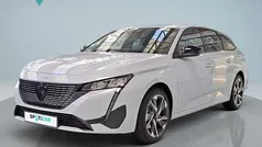 Branco Usado 2024 Peugeot 308 Allure Carrinha | € 23.490 (Bom preço)