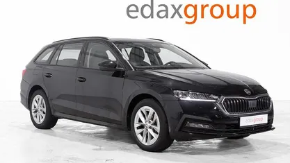 Usado 2023 Skoda Octavia Carrinha | € 26.540 (Preço justo)