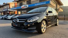 Usado 2017 Mercedes B180 Urban Monovolume | € 17.490 (Preço justo)