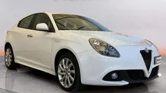 Branco Usado 2017 Alfa Romeo Giulietta Citadino | € 14.490 (Preço justo)