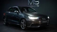 Cinza Usado 2014 Audi A1 Sportback Comfort Citadino | € 27.950