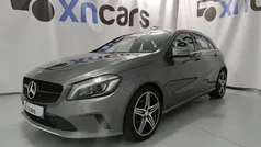 Cinza Usado 2017 Mercedes A180 Style Citadino | € 17.450 (Preço justo)