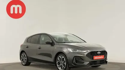 Cinzento Usado 2022 Ford Focus ST-Line X | € 19.999 (Preço justo)