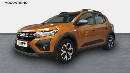 Usado Dacia Sandero Expression 110 HP (80 kW) 2023 Laranja Citadino