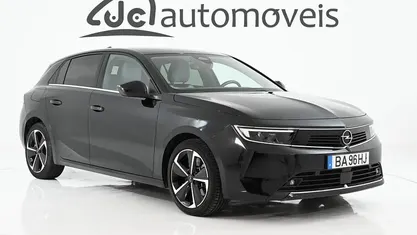 Usado Opel Astra 181 HP (133 kW) 2023 Preto