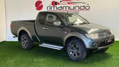 Cinzento Usado 2011 Mitsubishi L200 Pickup | € 17.959 (Preço justo)