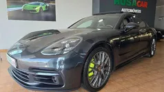 Cinzento Usado 2017 Porsche Panamera Sedan | € 59.750 (Super Preço)