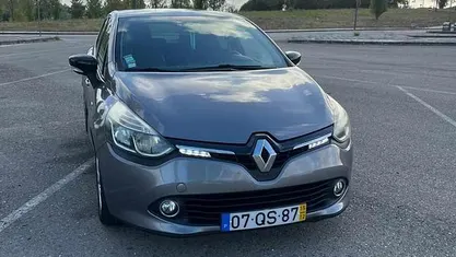 Cinzento Usado 2015 Renault Clio IV Citadino | € 8.000 (Bom preço)