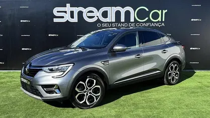 Cinzento Usado 2022 Renault Arkana SUV | € 23.900 (Preço justo)