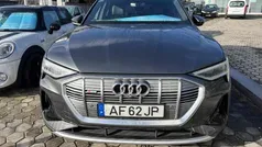 Cinzento Usado 2021 Audi e-tron SUV | € 39.950 (Preço justo)