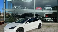 Branco Usado 2022 Tesla Model 3 Standard Range Plus Sedan | € 27.900 (Preço justo)