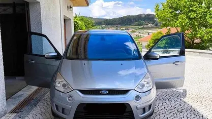 Usado Ford S-MAX S 125 HP (91 kW) 2008 Cinzento Monovolume