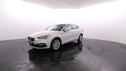 Branco Usado 2024 Seat Leon XCELLENCE | € 29.900 (Preço justo)