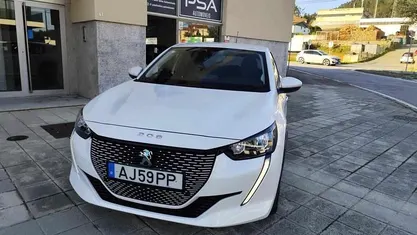 Usado 2021 Peugeot e-208 Citadino | € 17.000 (Preço justo)
