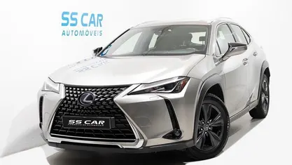 Usado Lexus UX 184 HP (135 kW) 2021 SUV