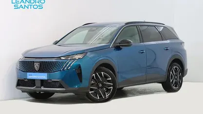 Usado Peugeot 5008 145 HP (106 kW) 2025 SUV