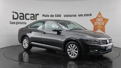 Usado VW Passat Business 120 HP (88 kW) 2020 Cinza Sedan