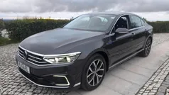 Cinza Usado 2021 VW Passat GTE | € 23.980
