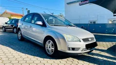 Cinza Usado 2006 Ford Focus | € 3.390 (Preço justo)