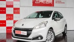 Branco Usado 2016 Peugeot 208 Allure Citadino | € 8.990 (Preço justo)
