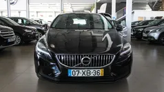 Preto Usado 2019 Volvo V40 Momentum Carrinha | € 16.000 (Preço justo)