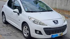 Branco Usado 2011 Peugeot 207 Sportium Citadino | € 6.500 (Bom preço)