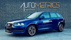 Azul Usado 2011 Audi A3 Attraction Citadino | € 12.500 (Preço justo)