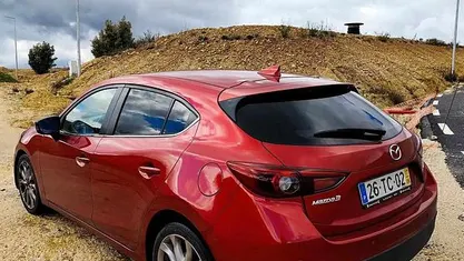 Vermelho Usado 2017 Mazda 3 Sedan | € 10.000 (Super Preço)
