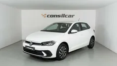 Branco Usado 2022 VW Polo Life Citadino | € 15.480 (Preço justo)
