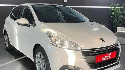 Usado Peugeot 208 Active 102 HP (75 kW) 2020 Citadino