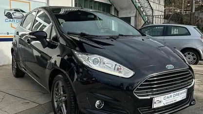 Preto Usado 2013 Ford Fiesta Citadino | € 7.750 (Preço justo)