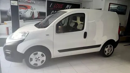 Branco Usado 2018 Fiat Fiorino Monovolume | € 7.980 (Preço justo)