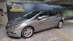 Cinzento (metalizado) Usado 2017 Opel Astra Dynamic Citadino | € 11.500 (Bom preço)