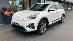 Branco Usado 2022 Kia e-Niro SUV | € 23.900 (Preço justo)