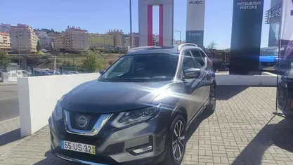 Cinzento Usado 2018 Nissan X-Trail SUV | € 18.750 (Preço justo)