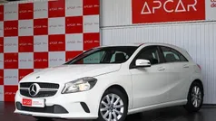 Branco Usado 2016 Mercedes A180 Style | € 15.950 (Preço justo)