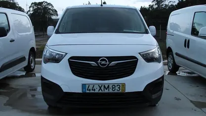 Usado Opel Combo 102 HP (75 kW) 2019 Monovolume