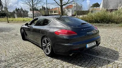Cinzento Usado 2013 Porsche Panamera Citadino | € 39.900 (Preço justo)