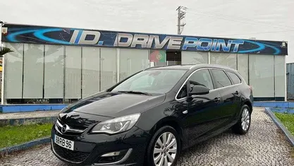 Usado Opel Astra Excite 110 HP (80 kW) 2016 Preto Carrinha