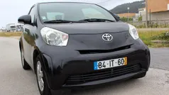 Preto Usado 2010 Toyota iQ Citadino | € 6.750 (Bom preço)