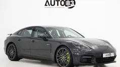 Cinzento Usado 2018 Porsche Panamera Sedan | € 73.990 (Preço justo)