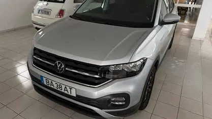Usado VW T-Cross 110 HP (80 kW) 2023 Cinzento SUV