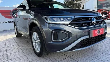 Cinza Usado 2023 VW T-Roc SUV | € 22.850 (Preço justo)