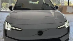 Azul Usado 2025 Volvo EX30 SUV | € 34.900 (Super Preço)