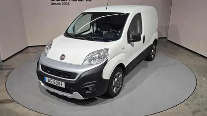 Usado 2020 Fiat Fiorino Monovolume | € 10.700 (Preço justo)