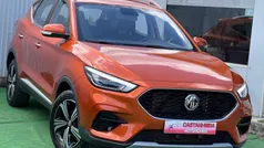 Laranja Usado 2023 MG ZS Comfort Sedan | € 19.500