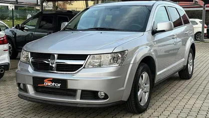 Usado Dodge Journey SXT 140 HP (102 kW) 2013 Cinza SUV