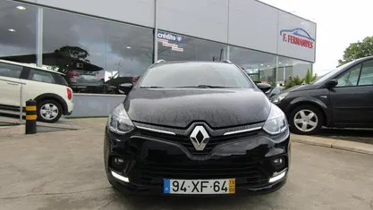 Usado Renault Clio IV 90 HP (66 kW) 2019 Preto Carrinha