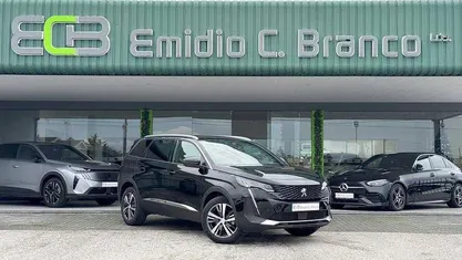 Preto Usado 2024 Peugeot 5008 | € 29.890 (Preço justo)