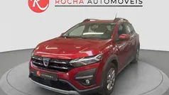 Vermelho Usado 2022 Dacia Sandero Comfort Citadino | € 15.499 (Preço justo)